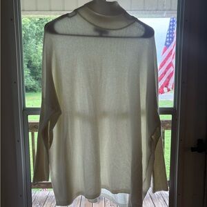 Joseph A Cream Turtleneck Sweater Lightweight Knit